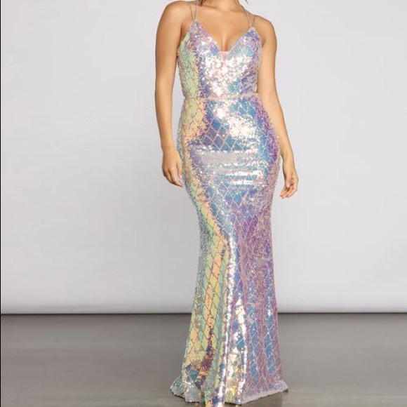 Windsor Ariel Formal Iridescent Sequin 